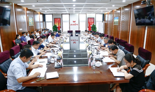 宜昌市國資委黨委書記、主任吳正新帶隊到宜化集團調(diào)研